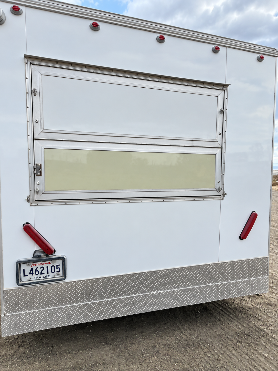 Temporary mobile commercial kitchen trailer exterior